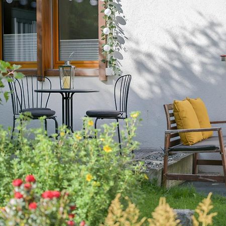 Ambassador Yellow Home Grächen Zewnętrze zdjęcie